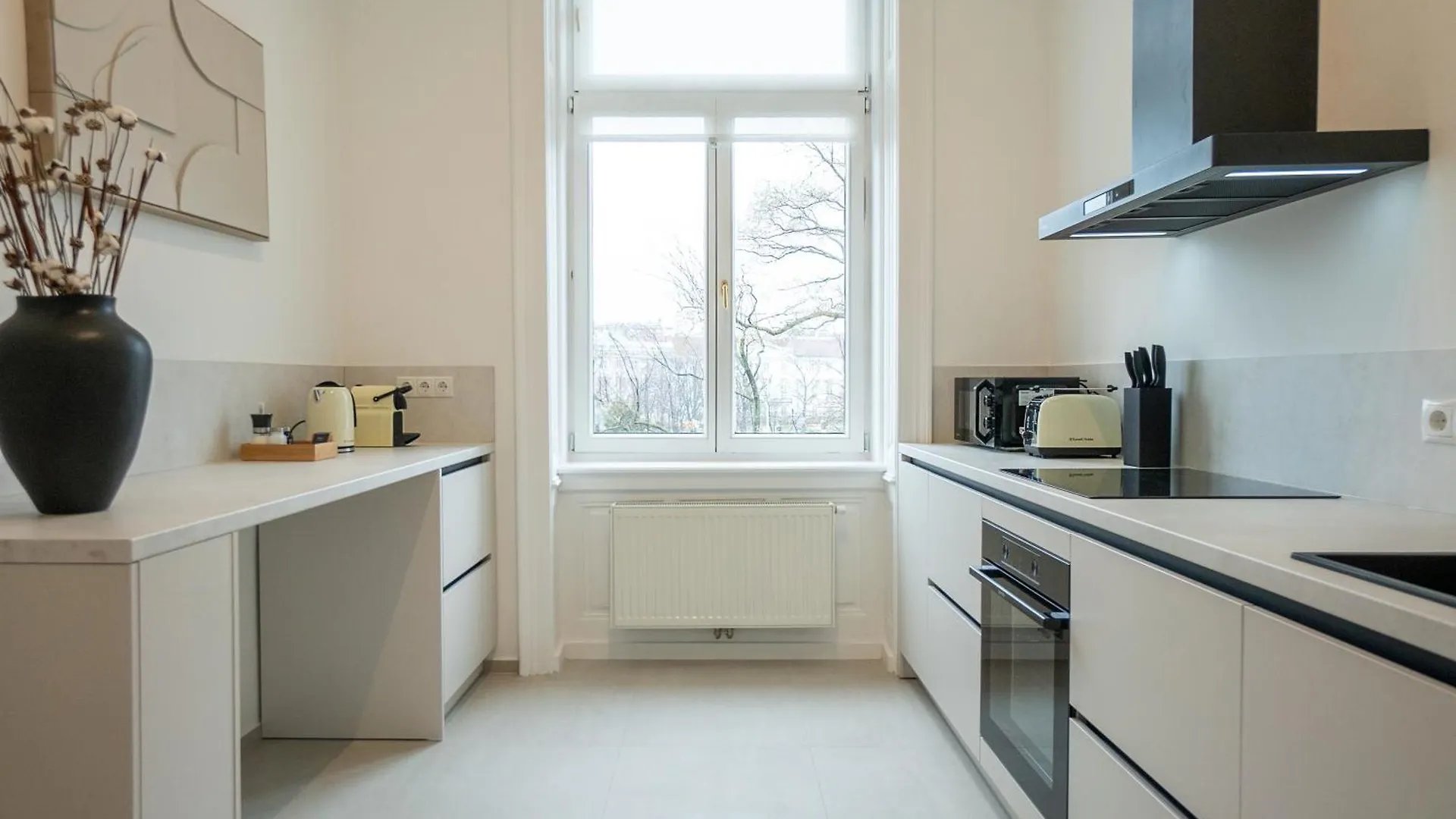 Chic 180M 3Br Apt Near Parliament, Self Check-In Wiedeń Austria