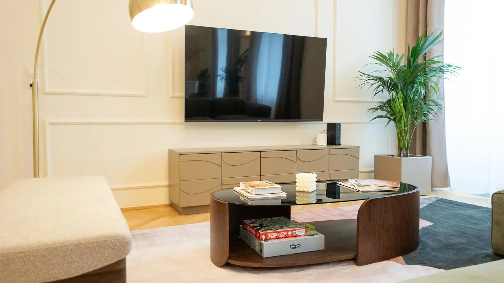 Chic 180M 3Br Apt Near Parliament, Self Check-In Wiedeń Apartament