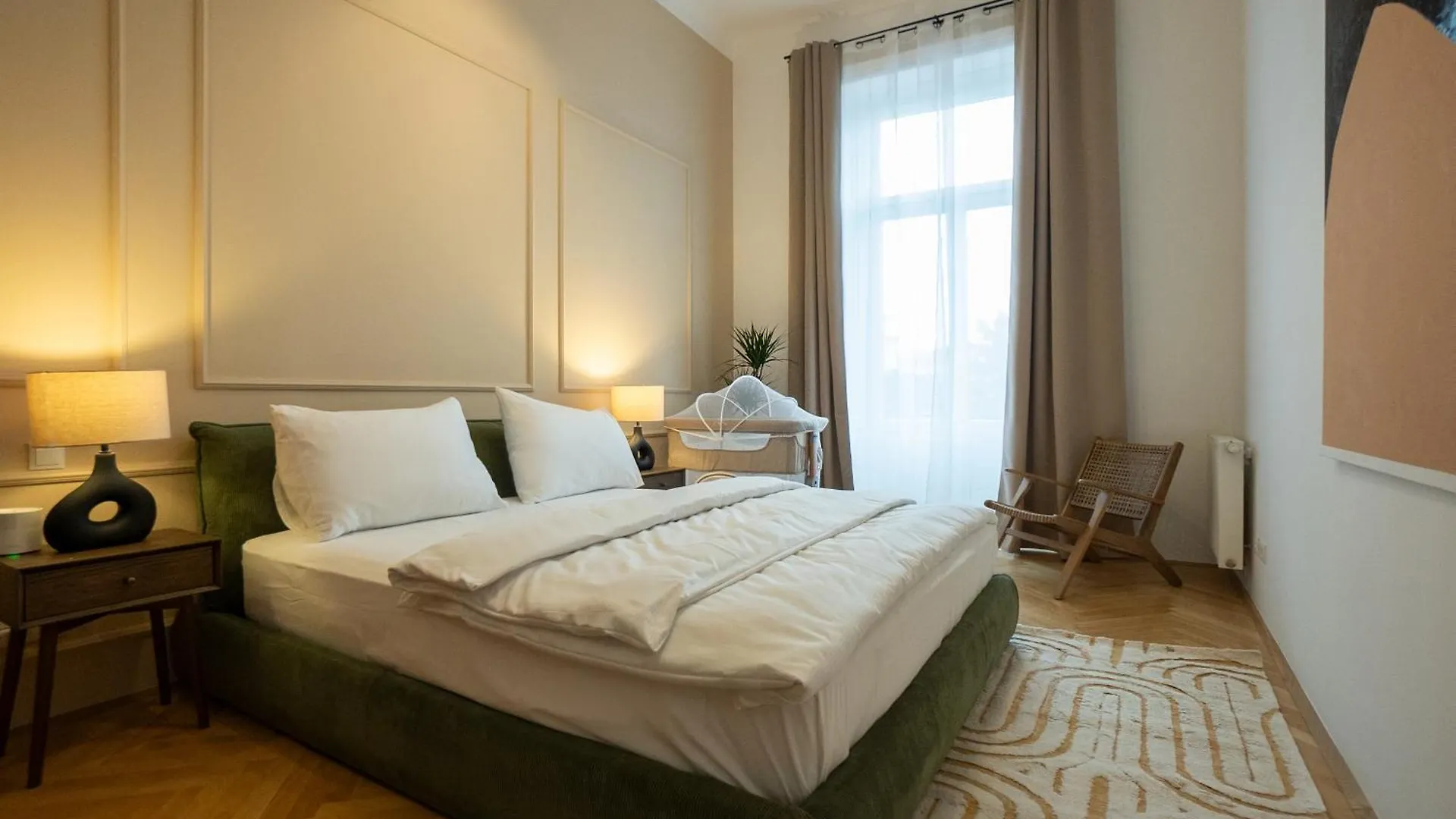 Apartment Chic 180M 3Br Apt Near Parliament, Self Check-In Vienna