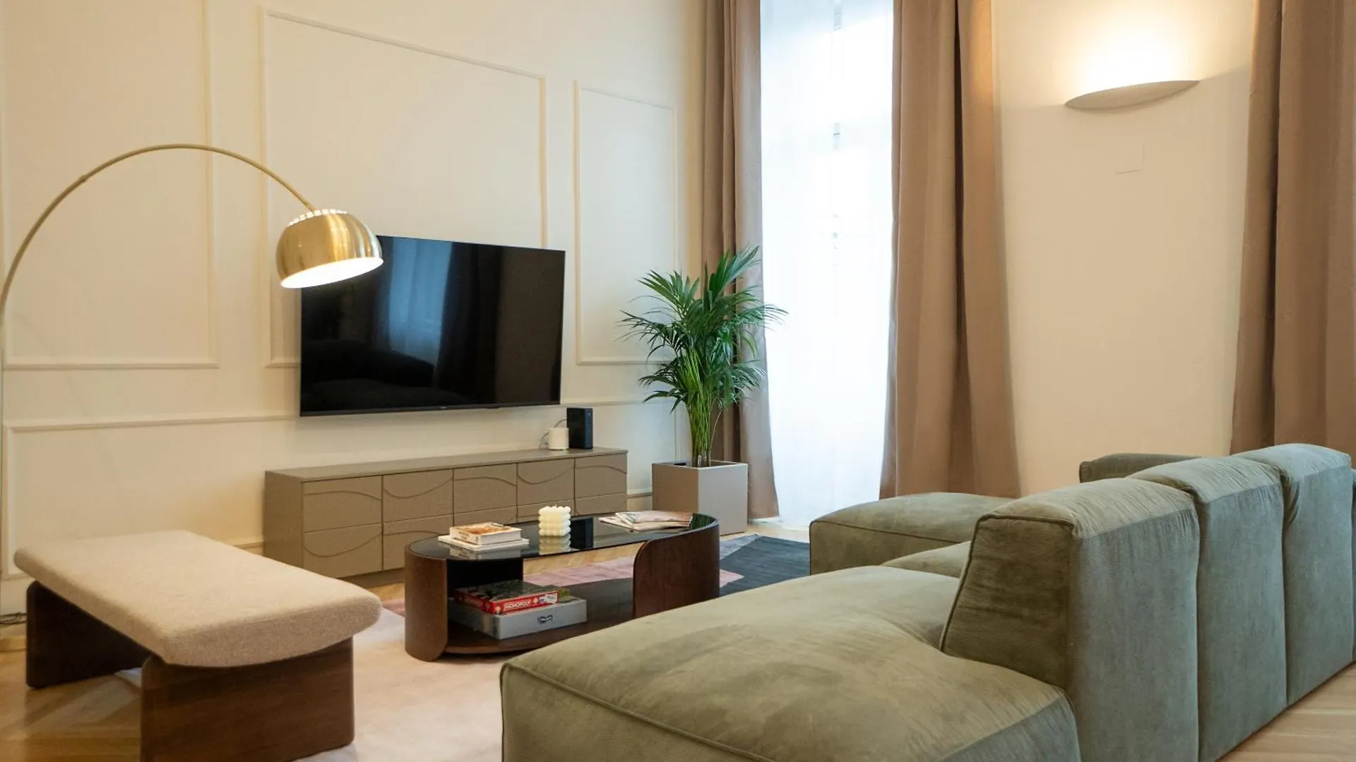 Chic 180M 3Br Apt Near Parliament, Self Check-In Vienna