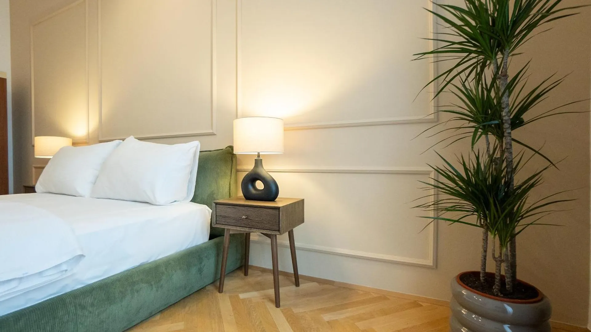 Chic 180M 3Br Apt Near Parliament, Self Check-In Vienna Apartment